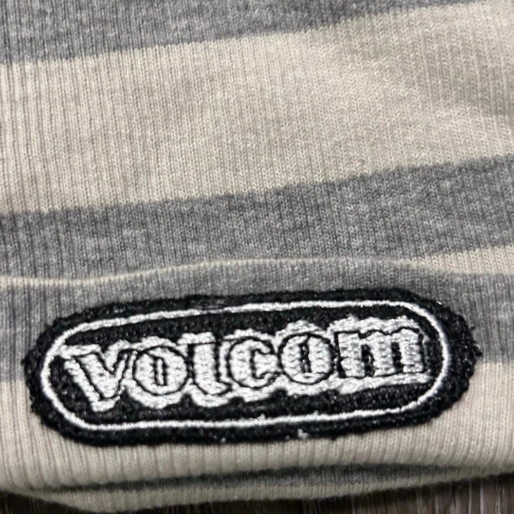 Volcom Baby Beige Grey Striped Beanie Hat Size 12 Months - Picture 2 of 3